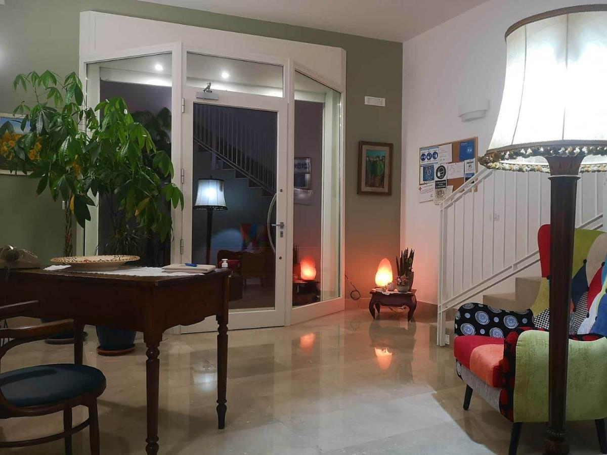 Bed and Breakfast Il Matino Леверано Экстерьер фото